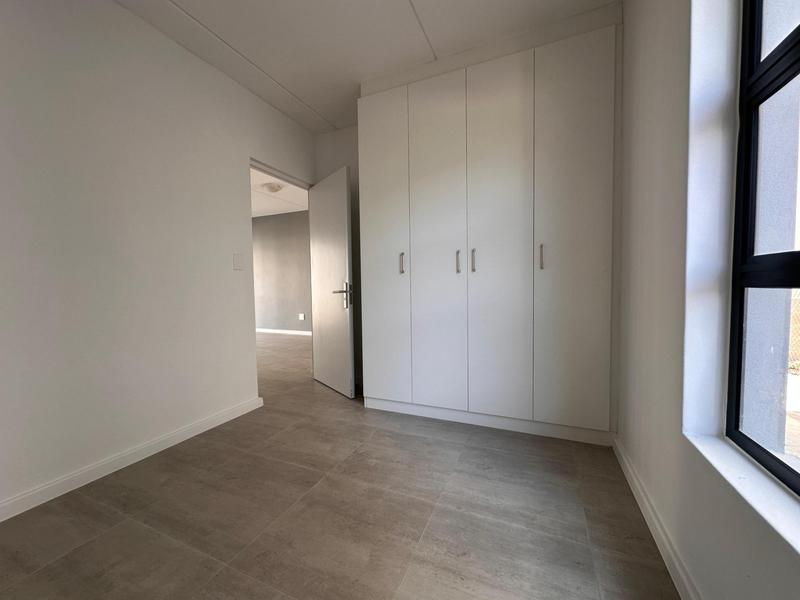 2 Bedroom Property for Sale in Aan de Wijnlanden Western Cape
